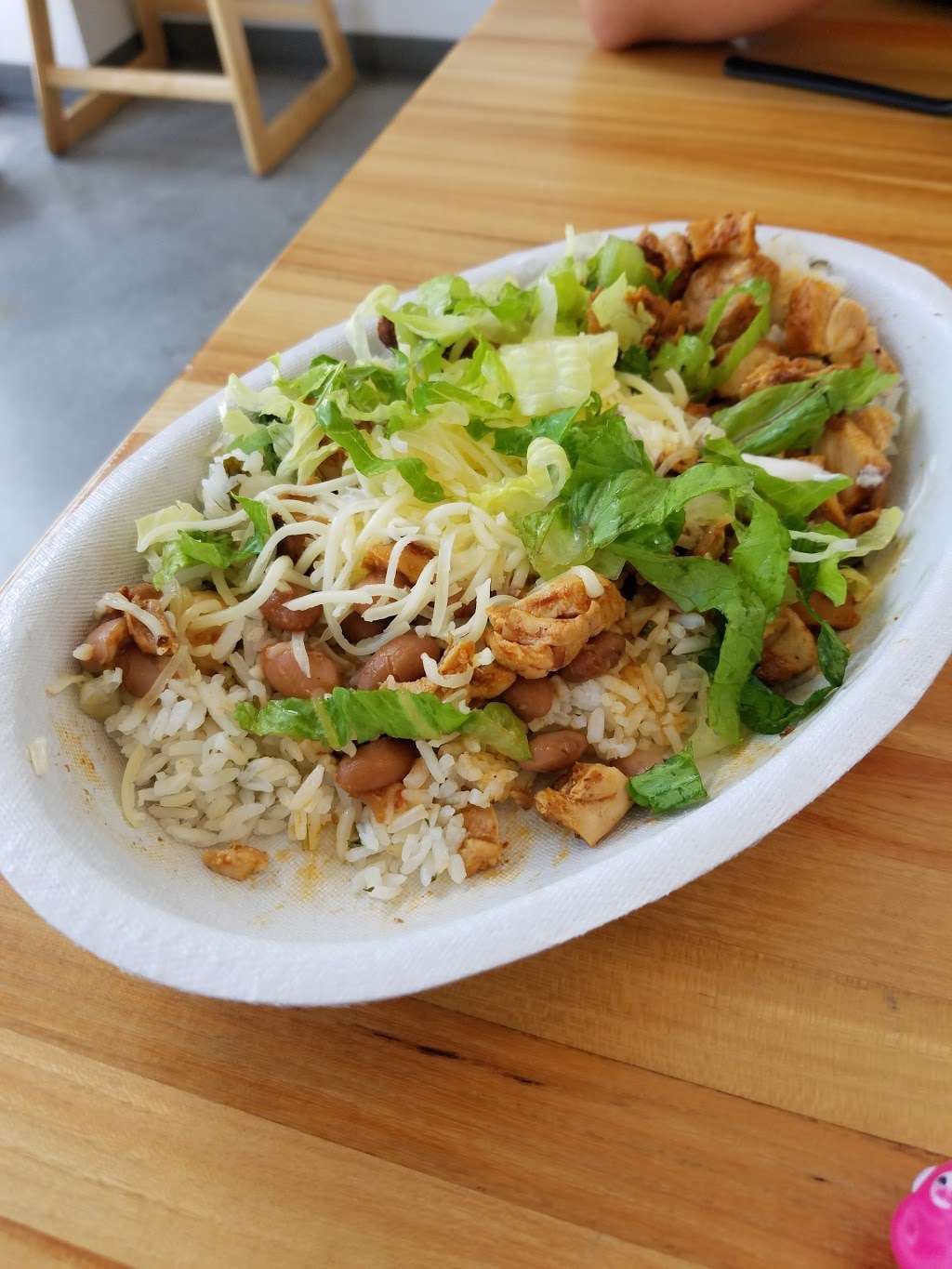 Chipotle Mexican Grill | 4323 NE Chouteau Trafficway, Kansas City, MO 64117 | Phone: (816) 459-9892