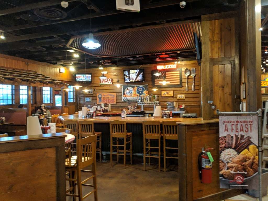 Famous Daves Bar-B-Que | 2440 US-34, Oswego, IL 60543 | Phone: (630) 551-4733