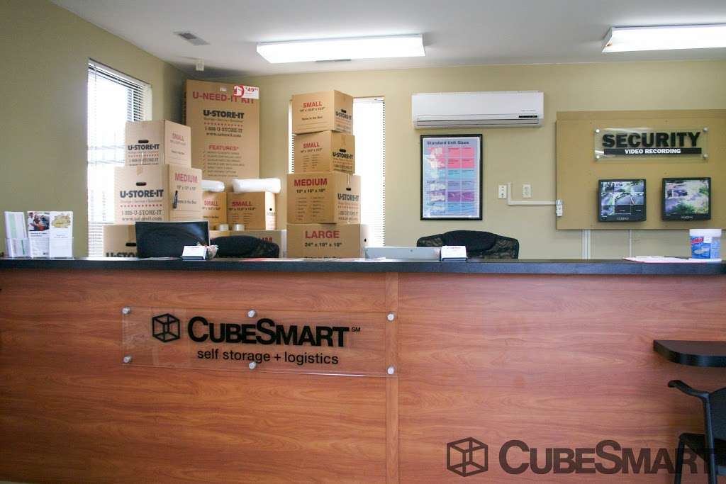 CubeSmart Self Storage | 8001 Snouffer School Rd, Gaithersburg, MD 20879 | Phone: (301) 990-9101