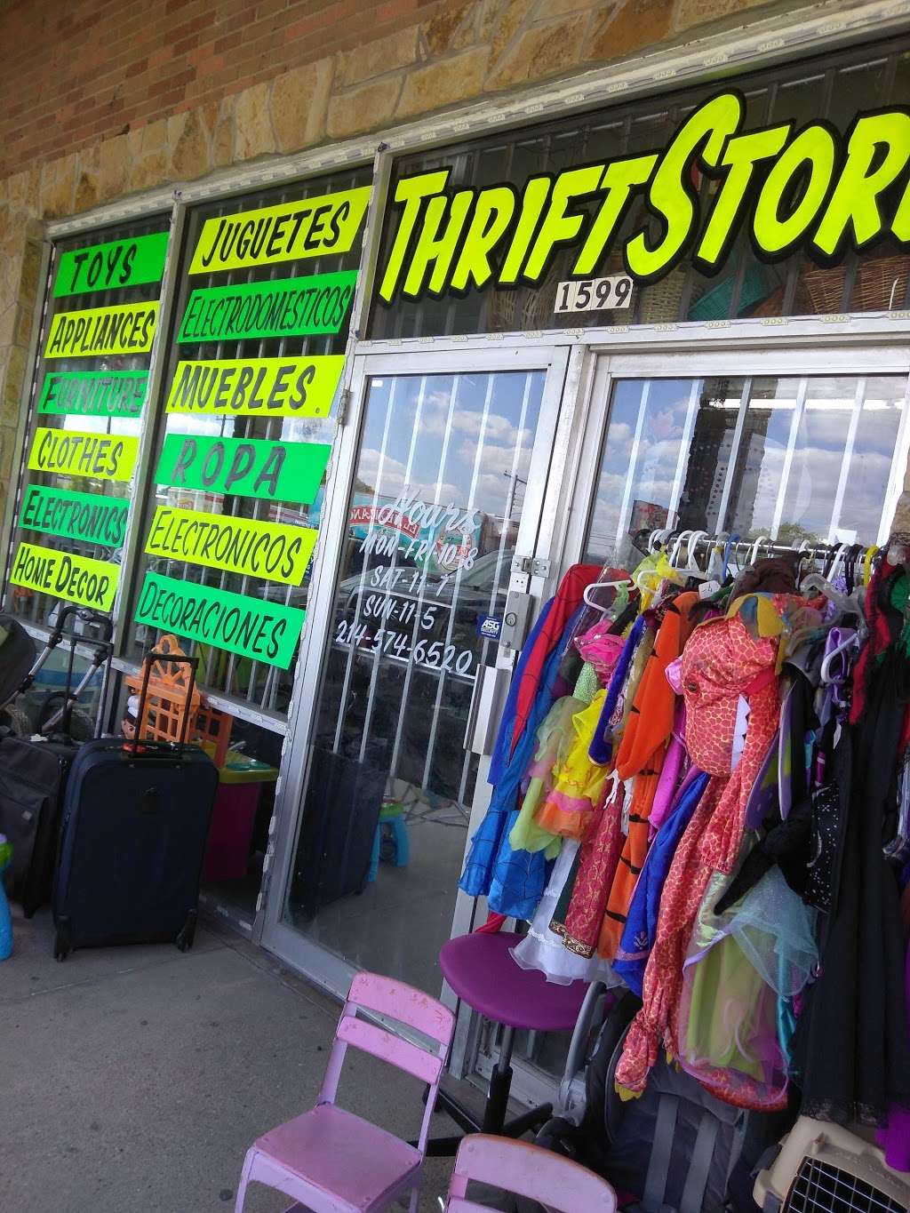 Family Thrift Store | 1599 S Peachtree Rd, Balch Springs, TX 75180, USA | Phone: (972) 449-0303