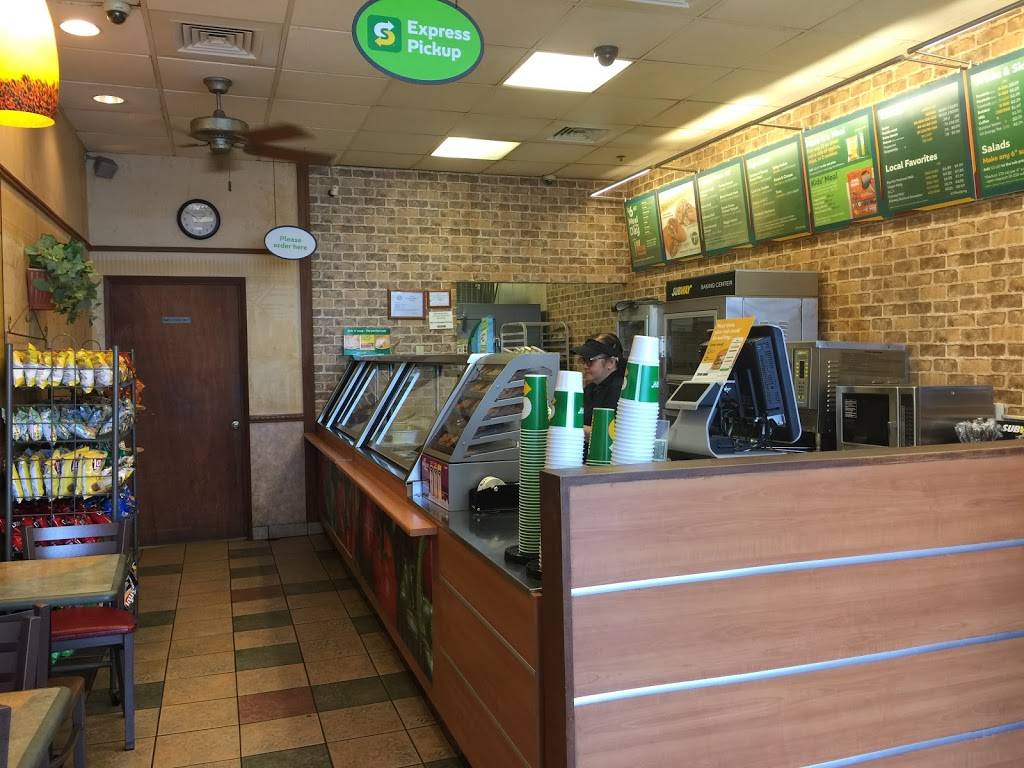 Subway | 1620 N School St Space J-3A, Honolulu, HI 96817, USA | Phone: (808) 841-9100