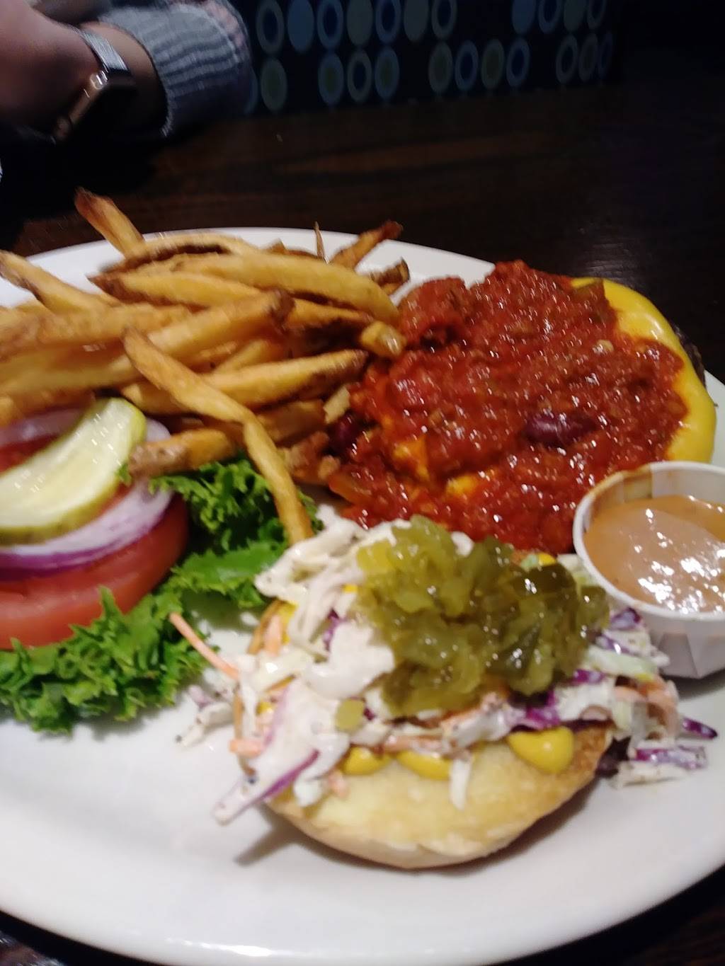 Bad Daddys Burger Bar | 4522 W Wendover Ave Ste 101, Greensboro, NC 27409, USA | Phone: (336) 323-2666