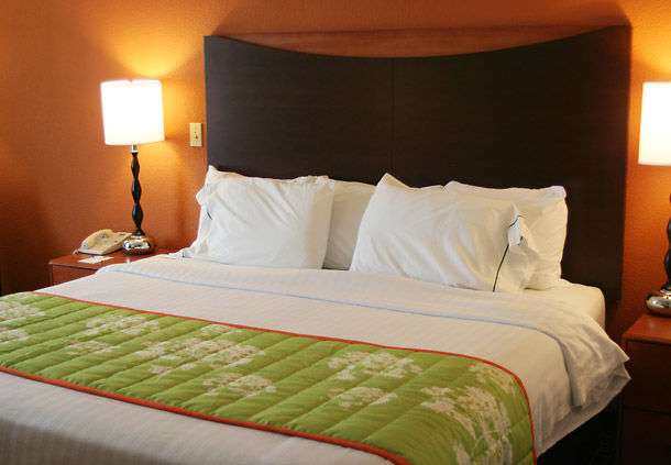 Fairfield Inn & Suites by Marriott Kansas City Olathe | 12245 S Strang Line Rd, Olathe, KS 66062, USA | Phone: (913) 768-7000