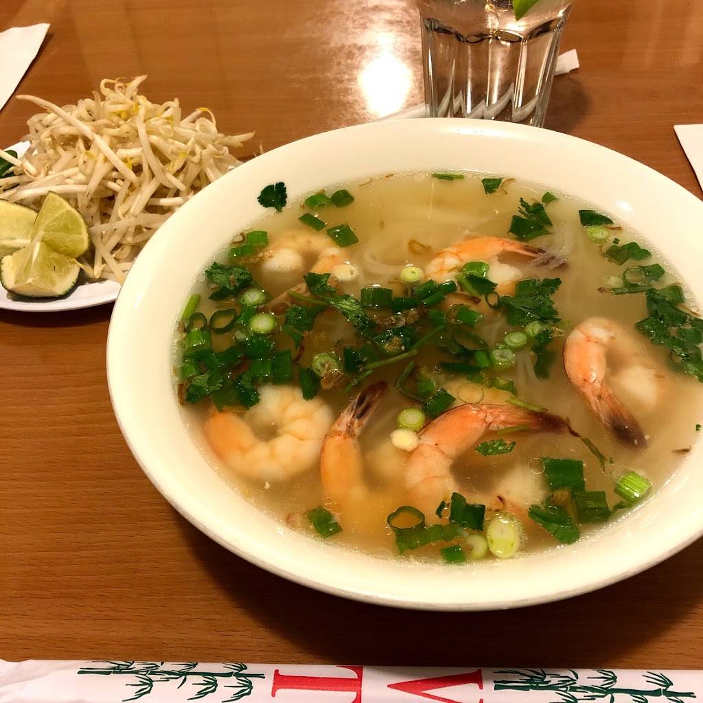 Pho Rose Restaurant | 1750 N Buffalo Dr, Las Vegas, NV 89128 | Phone: (702) 304-1700