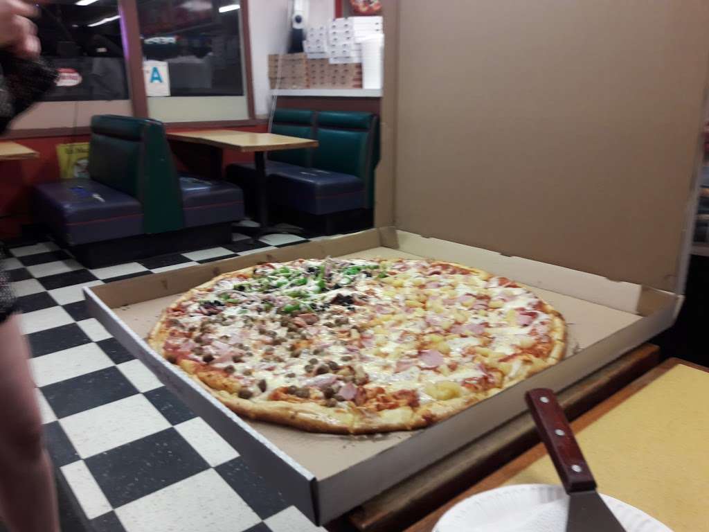 Mikes Giant New York Pizza | 2357 Reo Dr, San Diego, CA 92139, USA | Phone: (619) 470-7777