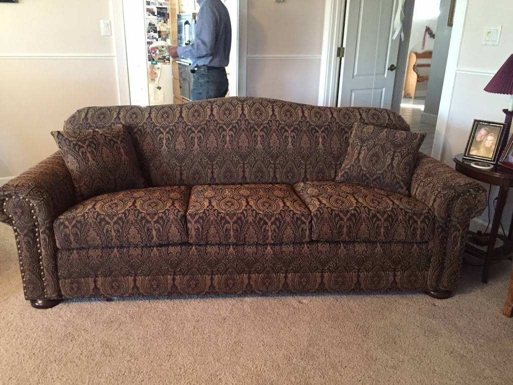 Q House Custom Upholstery | 6544 4th St NW, Albuquerque, NM 87107, USA | Phone: (505) 850-0610