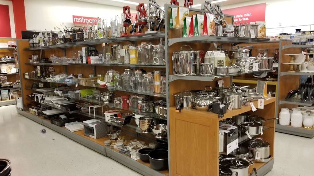 T.J. Maxx | 35 Fitzgerald Street, Yonkers, NY 10710, USA | Phone: (914) 410-9267