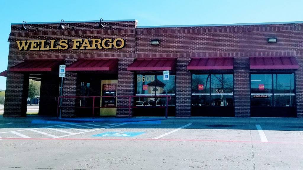 Wells Fargo Bank | 8600 N Beach St, Fort Worth, TX 76244, USA | Phone: (817) 428-8075
