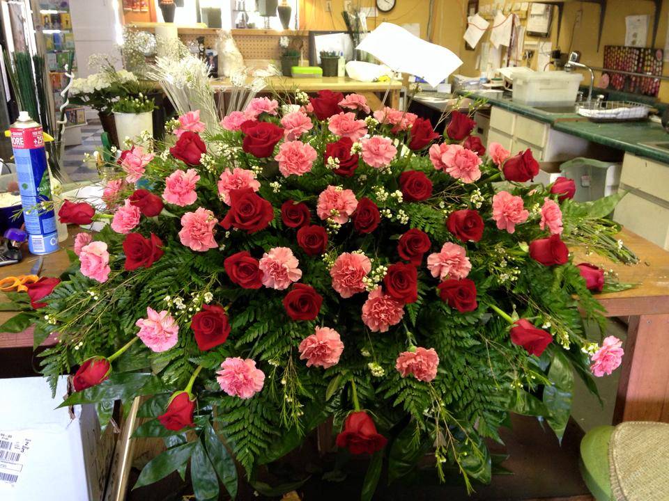 Annas Flowers & Gifts | 7848 Church St #2403, Millington, TN 38053, USA | Phone: (901) 873-4216