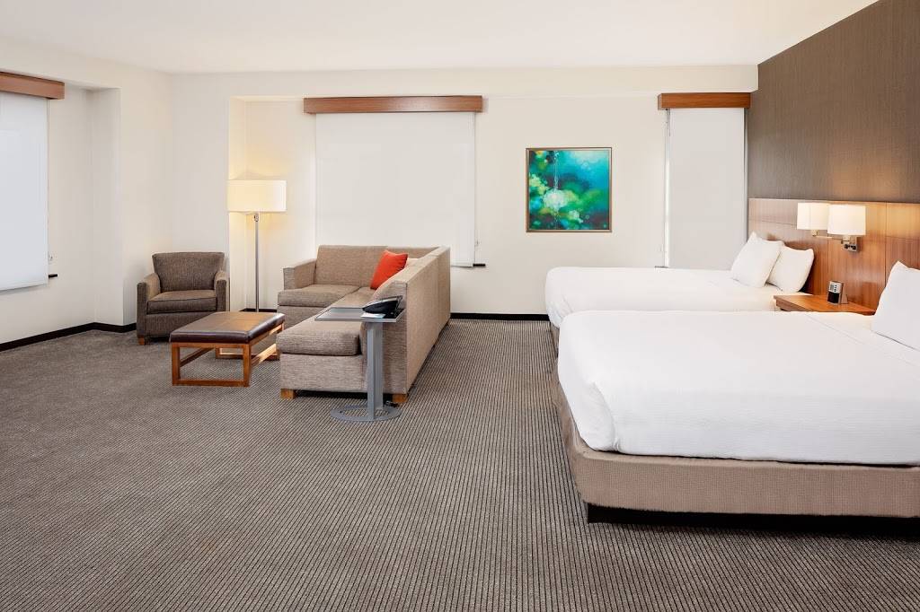 Hyatt Place New Orleans/Convention Center | 881 Convention Center Blvd, New Orleans, LA 70130 | Phone: (504) 524-1881