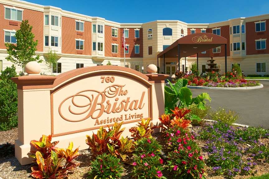 The Bristal Assisted Living at East Northport | 760 Larkfield Rd, East Northport, NY 11731 | Phone: (631) 858-0100