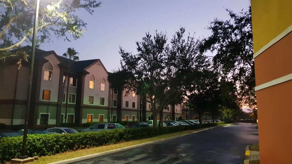 Ramada by Wyndham Suites Orlando Airport | 7500 Augusta National Dr, Orlando, FL 32822, USA | Phone: (407) 641-5484