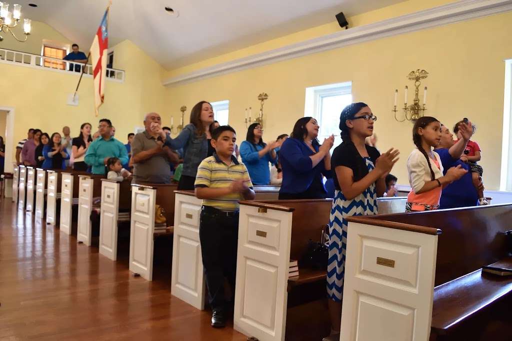 Iglesia Manantial de Vida | 1101 2nd St Pike, Southampton, PA 18966, USA | Phone: (215) 205-3289