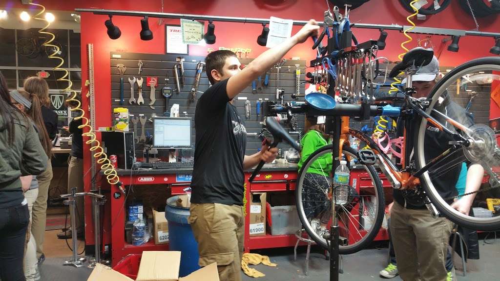 Trek Bicycle Store | 651 US-30, Schererville, IN 46375, USA | Phone: (219) 322-2453