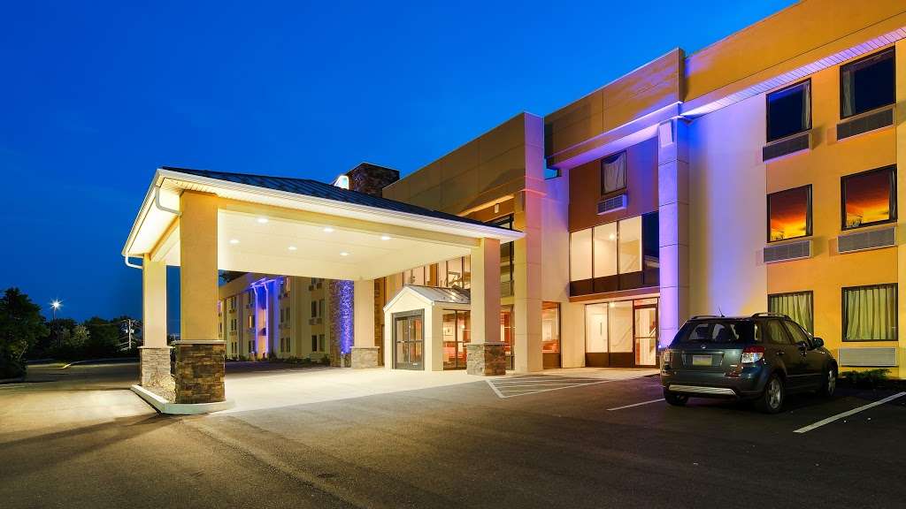 Best Western Plus Poconos Hotel | 2647 PA-715, Tannersville, PA 18372 | Phone: (570) 629-4100