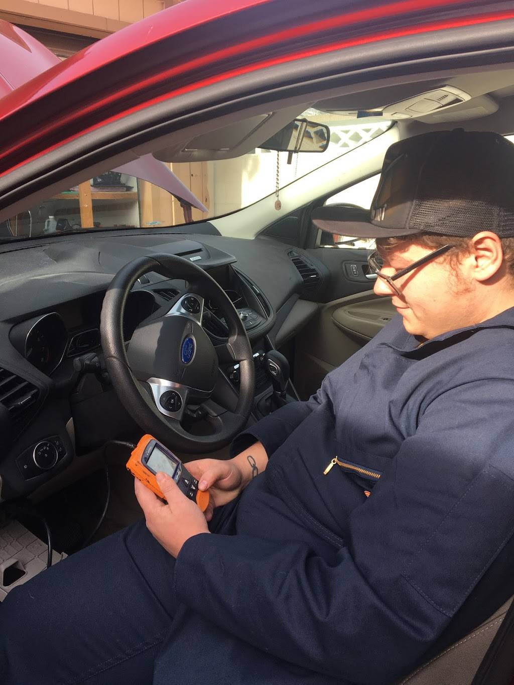 Lous Auto Repair llc | 222 S 17th St, Las Vegas, NV 89101 | Phone: (702) 468-4148