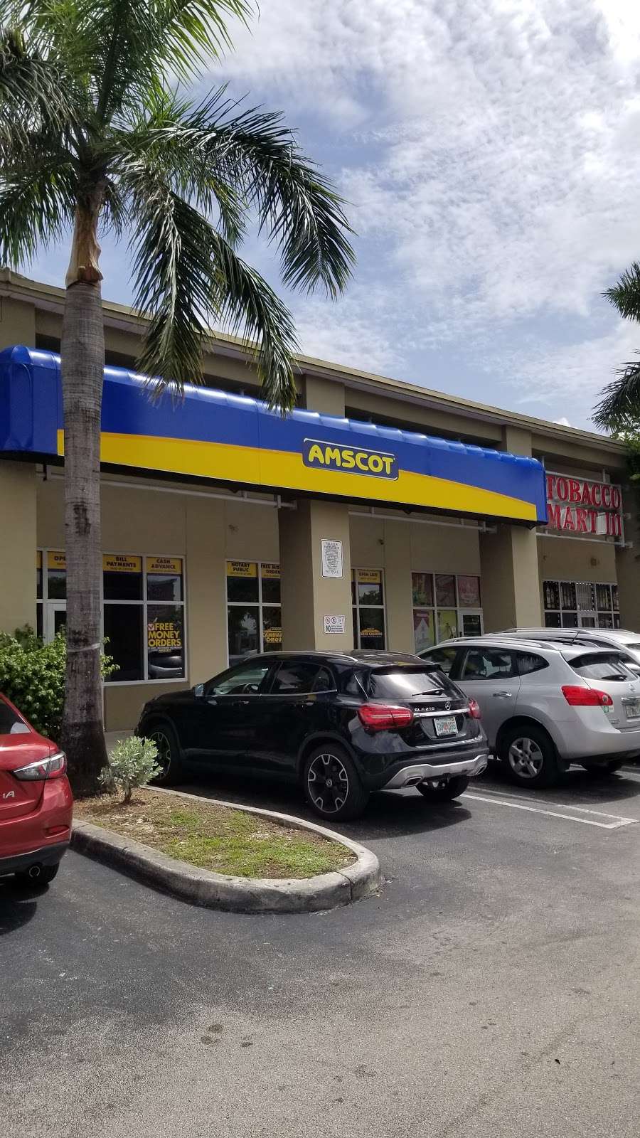 Amscot - The Money Superstore | 2851 W 68th St, Hialeah, FL 33018, USA | Phone: (305) 423-0439