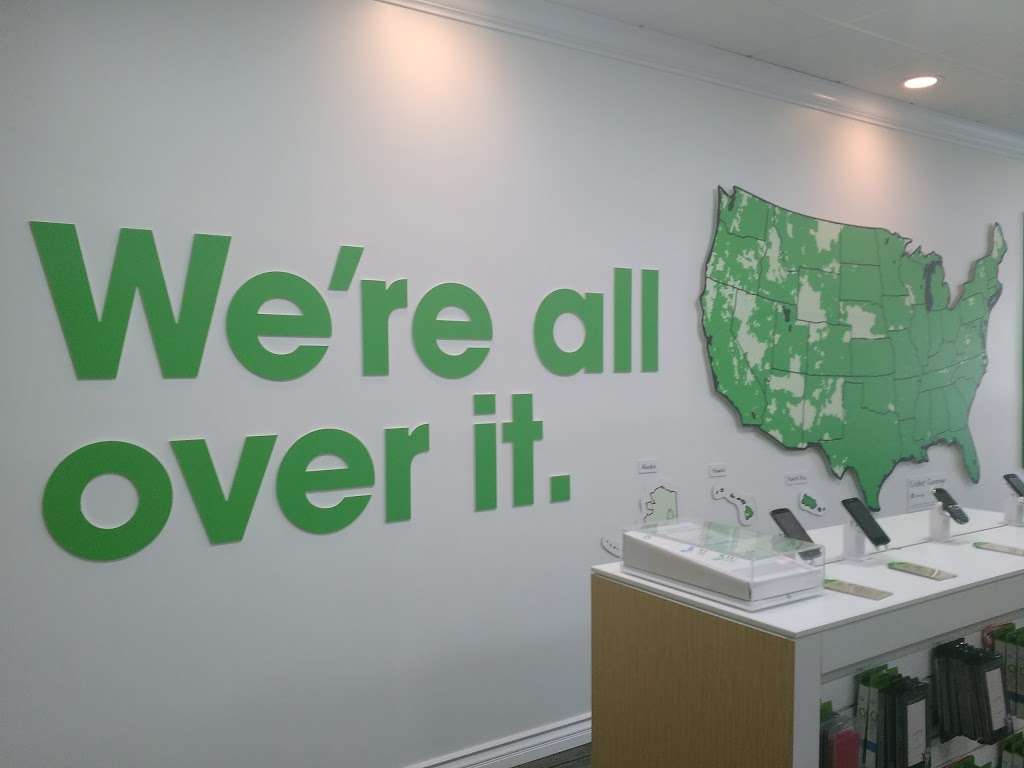 Cricket Wireless Authorized Retailer | 2220 E Plaza Blvd h, National City, CA 91950, USA | Phone: (619) 292-3715