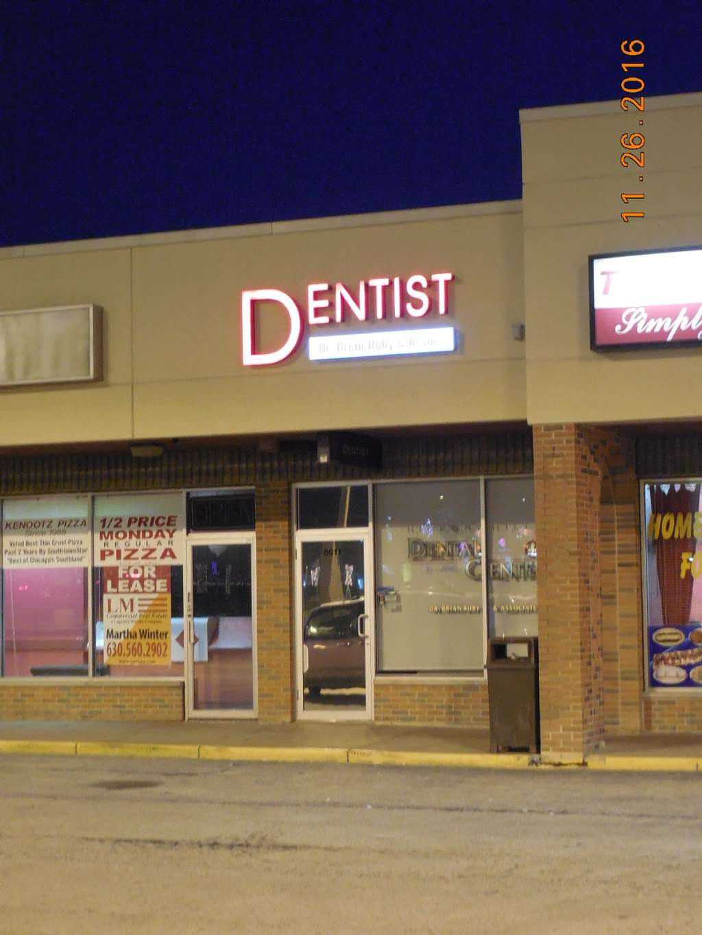 Hickory Hills Dental Center: Ruby Brian D DDS | 8611 95th St, Hickory Hills, IL 60457, USA | Phone: (708) 598-5858