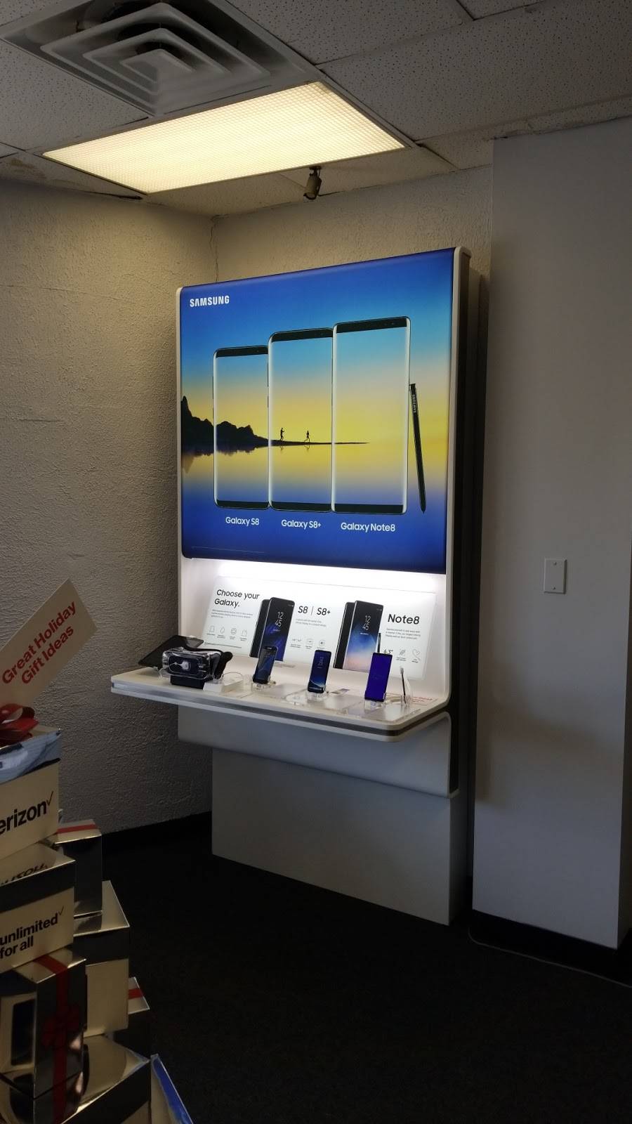 Verizon Authorized Retailer – GoWireless | 2040 Ottawa River Rd, Toledo, OH 43611, USA | Phone: (419) 725-5557