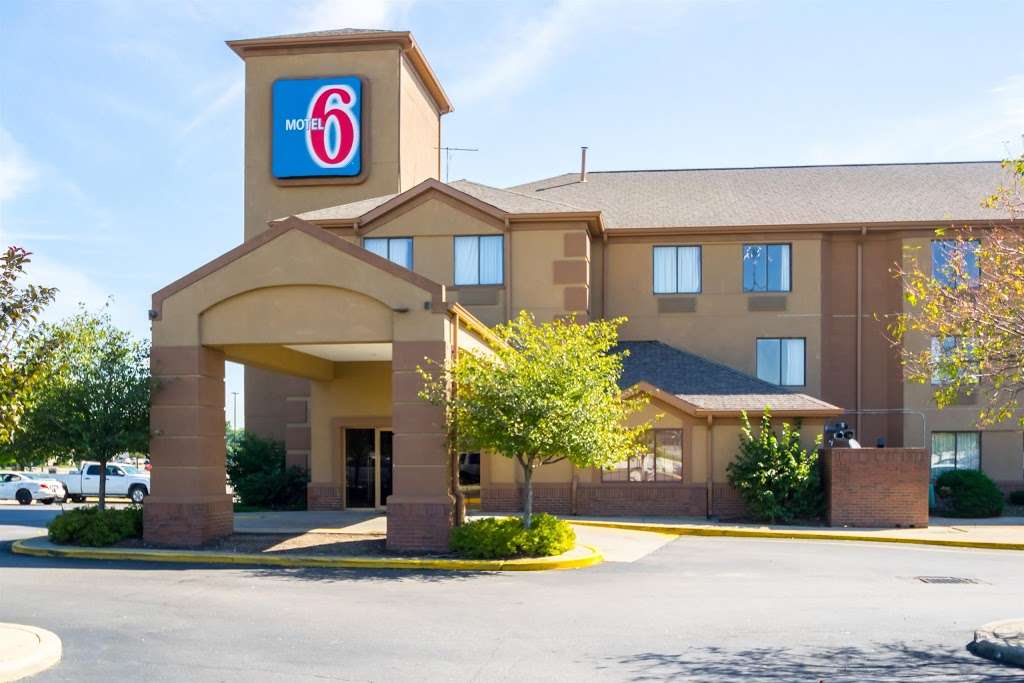 Motel 6 Indianapolis - Airport | 5845 Rockville Rd, Indianapolis, IN 46224, USA | Phone: (317) 247-4100