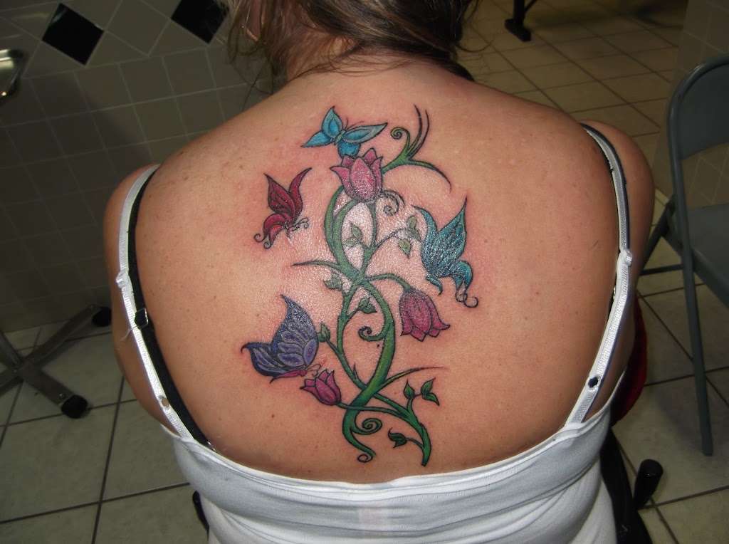 Royal Crown Tattoo | 1059 County Rd 499, Alvin, TX 77511, USA | Phone: (281) 489-1100