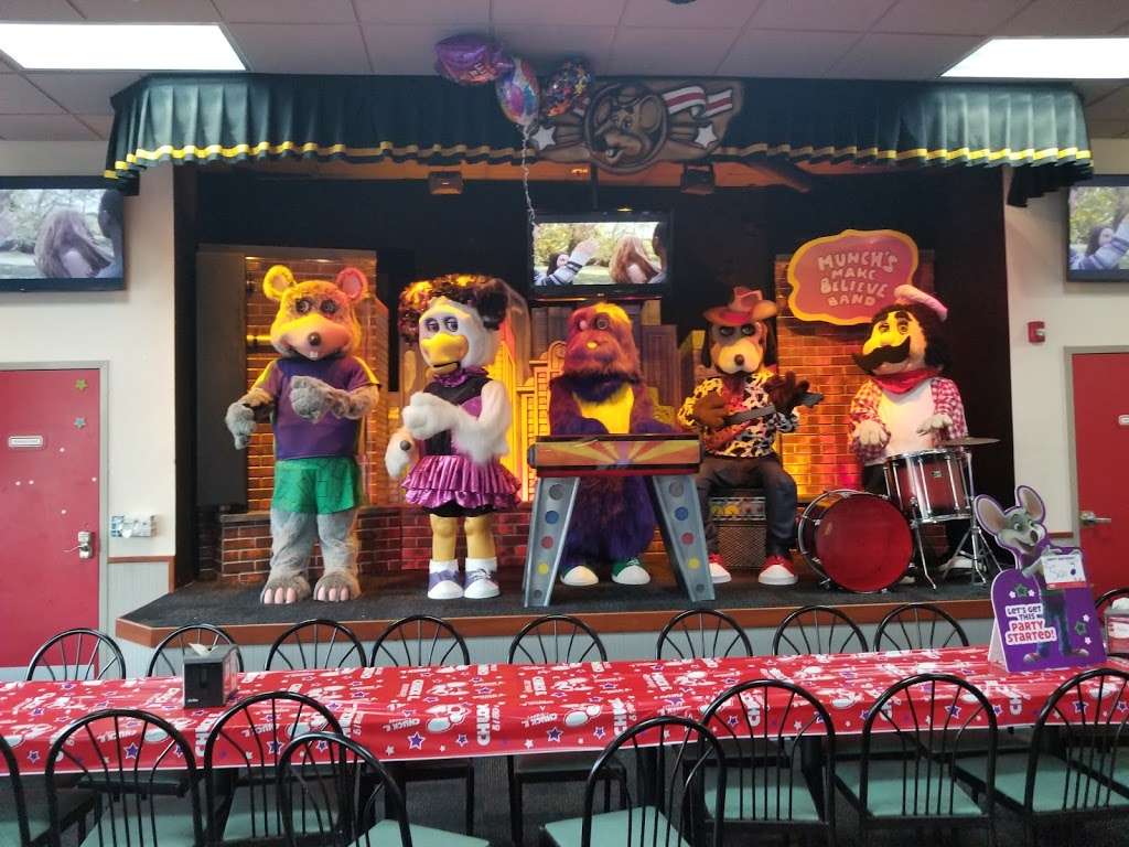 Chuck E. Cheeses | 145 NJ-10, East Hanover, NJ 07936, USA | Phone: (973) 887-3020