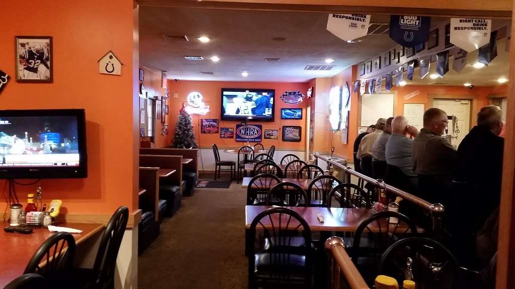 Hoops Sports Bar & Restaurant | 1601 Rossville Ave, Frankfort, IN 46041, USA | Phone: (765) 659-3313