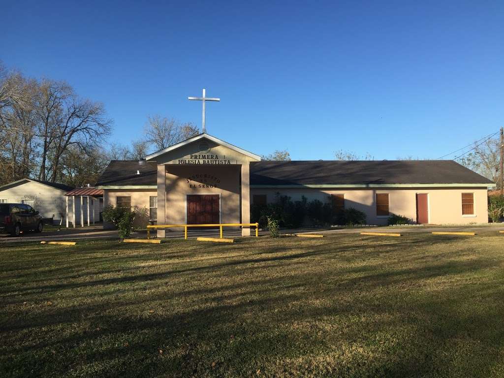 Primera Iglesia Bautista | 302 Avenue K, Alvin, TX 77512