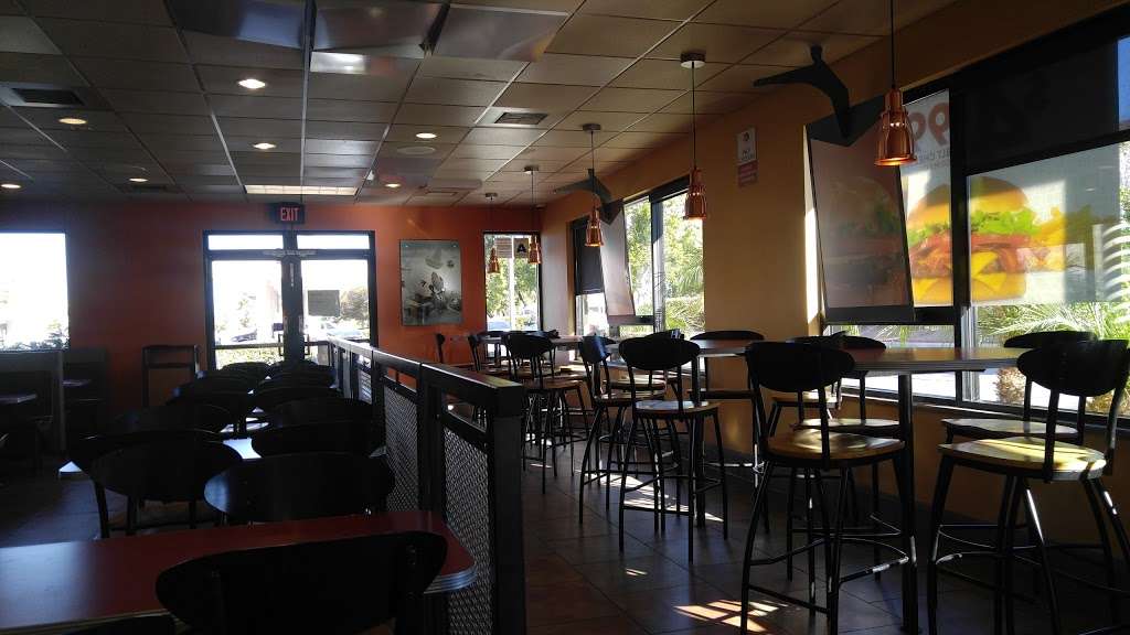 Jack in the Box | 23577 Sunnymead Ranch Pkwy, Moreno Valley, CA 92557, USA | Phone: (951) 247-7483