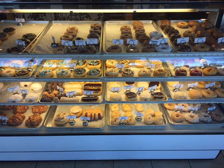 Roll N Donuts Cafe | 3907 Algonquin Rd, Algonquin, IL 60156 | Phone: (847) 458-5255