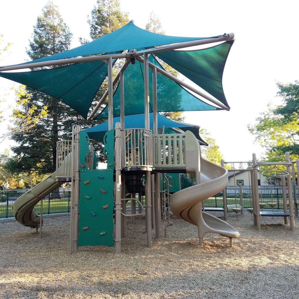 Stonegate Park | 150 Stonegate Dr, Vacaville, CA 95687 | Phone: (707) 449-5200