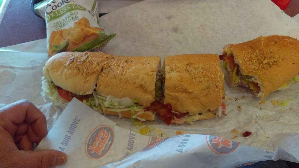 Jersey Mikes Subs | 13255 Main St, Hesperia, CA 92345, USA | Phone: (760) 948-7700