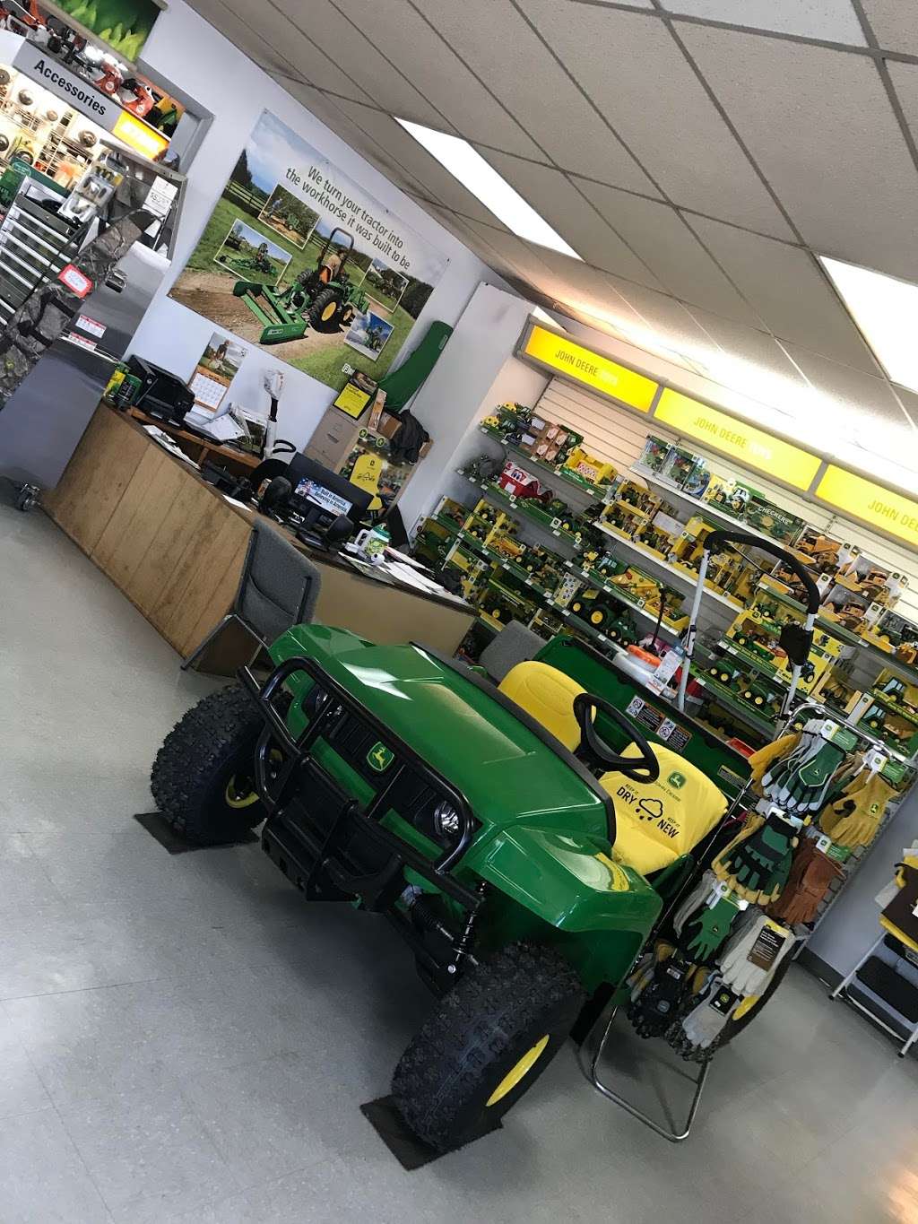 Southern York Turf & Tractor, Inc. | 1105, 250 N Main St, Shrewsbury, PA 17361, USA | Phone: (717) 235-9400