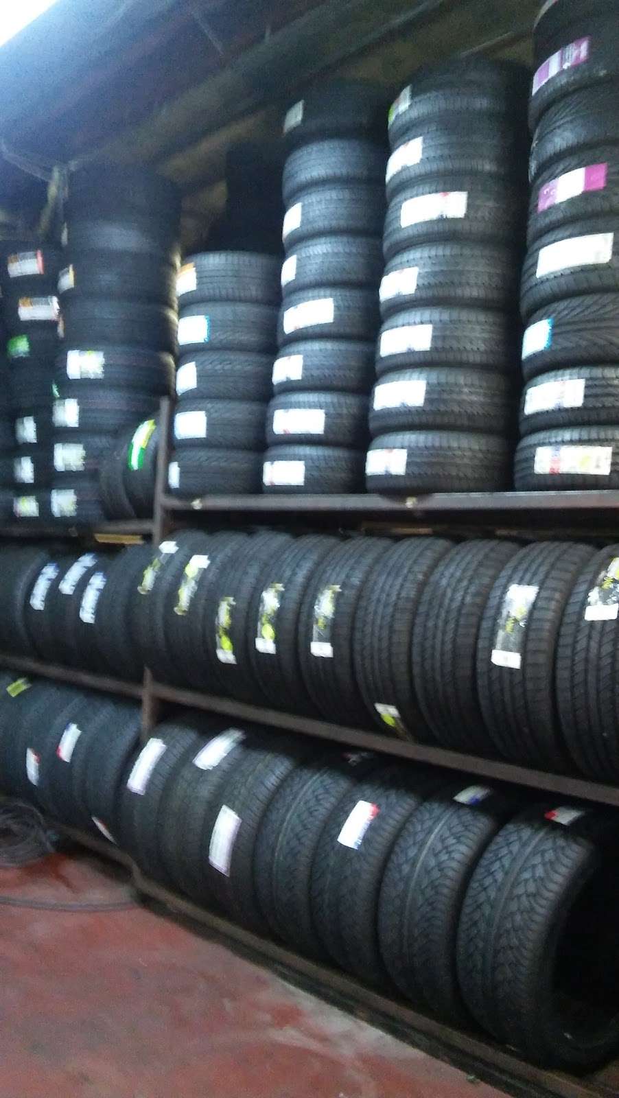 Salinas Tires And Auto Service | 10821 Whittier Blvd, Whittier, CA 90606, USA | Phone: (562) 692-0091