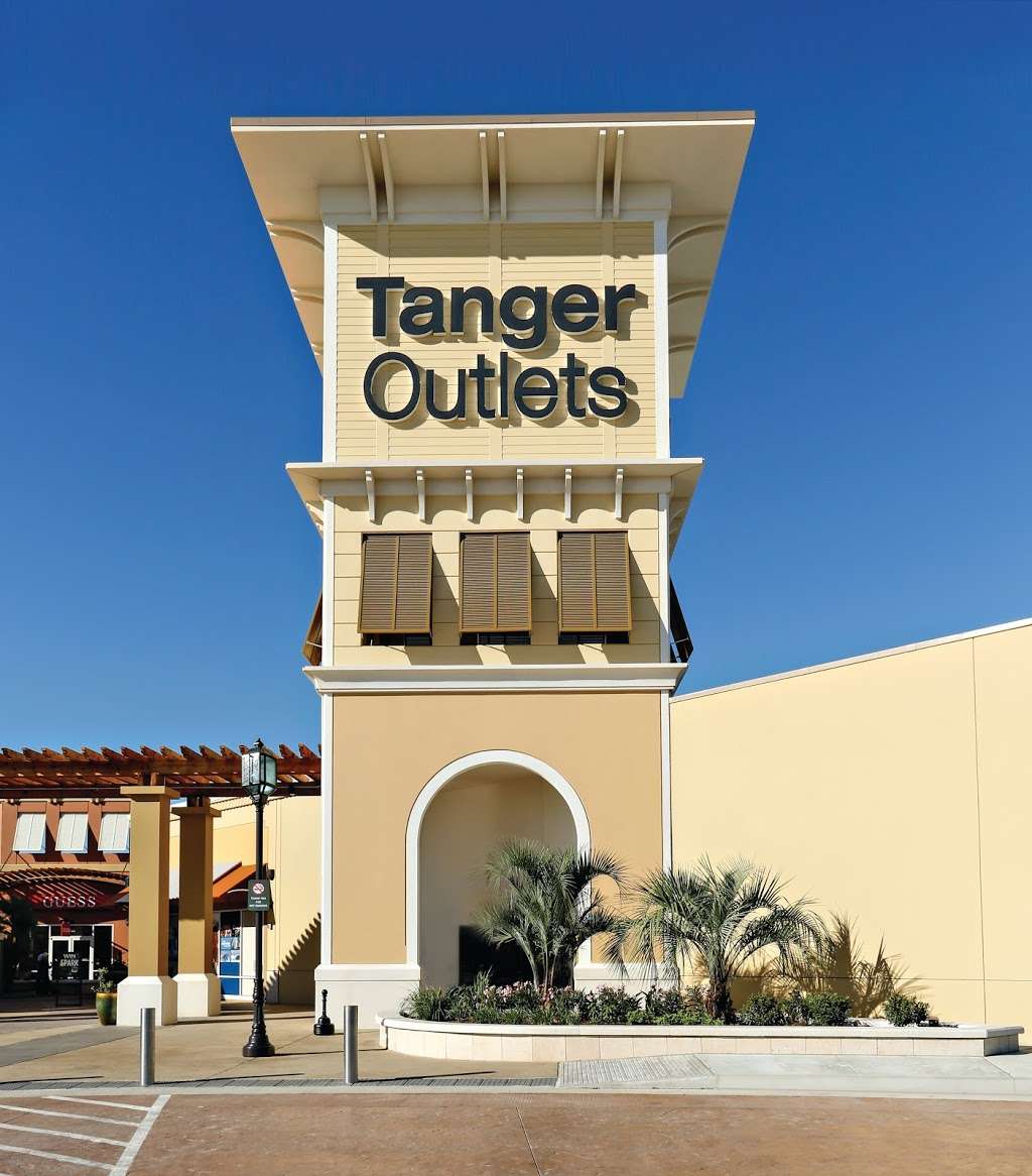 Tanger Outlets Houston | 5885 Gulf Fwy, Texas City, TX 77591, USA | Phone: (281) 534-4200