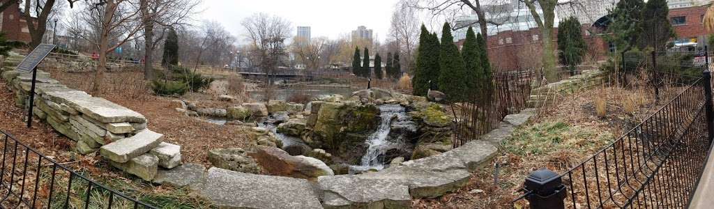 Lincoln Park Zoo Hope B. McCormick Swan Pond | 2101 N Lincoln Park W, Chicago, IL 60614, USA