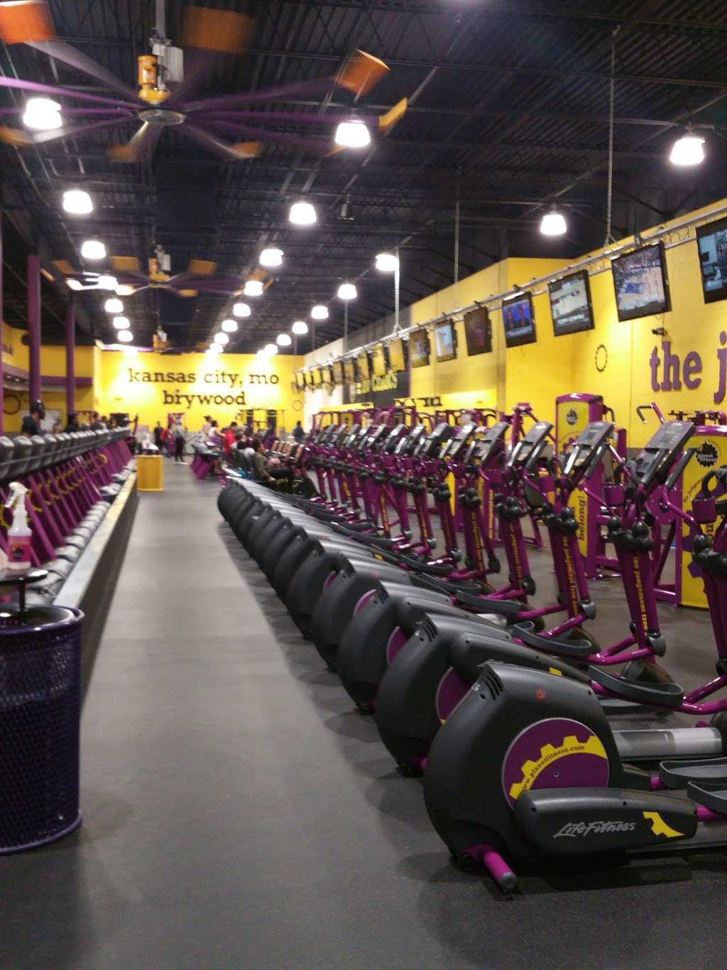 Planet Fitness | 8720 E 63rd St, Kansas City, MO 64133, USA | Phone: (816) 353-7352