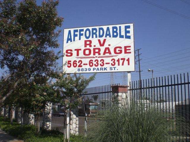 Affordable RV Storage | 8839 Park St, Bellflower, CA 90706, USA | Phone: (562) 633-3171