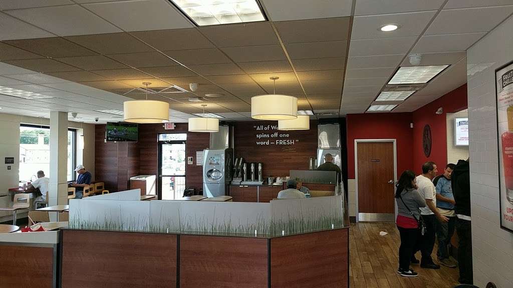 Wendys | 300 S Black Horse Pike, Bellmawr, NJ 08031, USA | Phone: (856) 931-0025