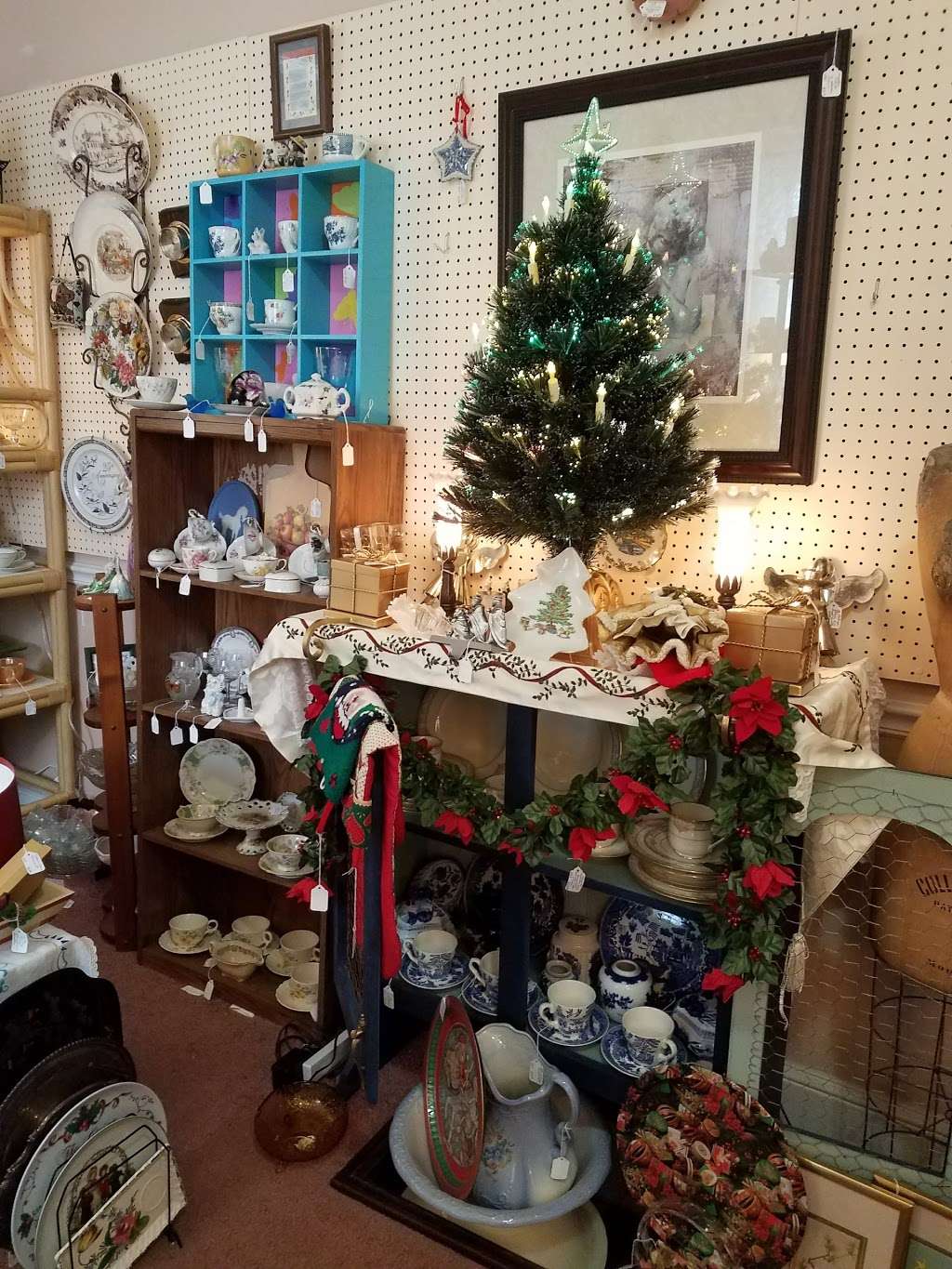 Boswells Corner Antiques | 3857 Jefferson Davis Hwy, Stafford, VA 22554 | Phone: (703) 221-6900