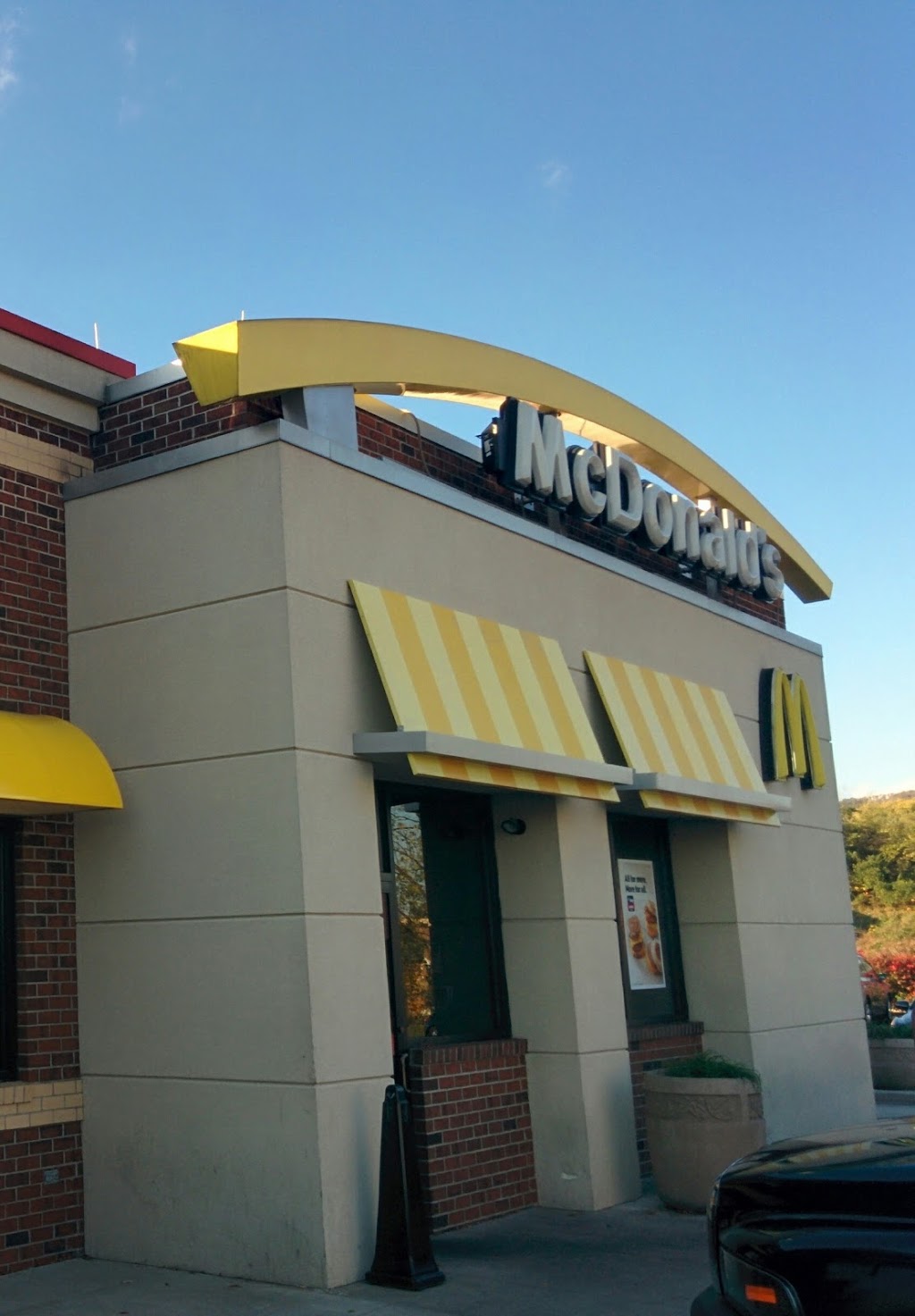 McDonalds | 3700 Mountain Rd, Bernville, PA 19506, USA | Phone: (610) 488-7375
