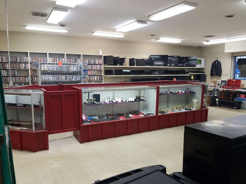 C L S Pawn | 509 S College Ave, Rensselaer, IN 47978, USA | Phone: (219) 866-0809