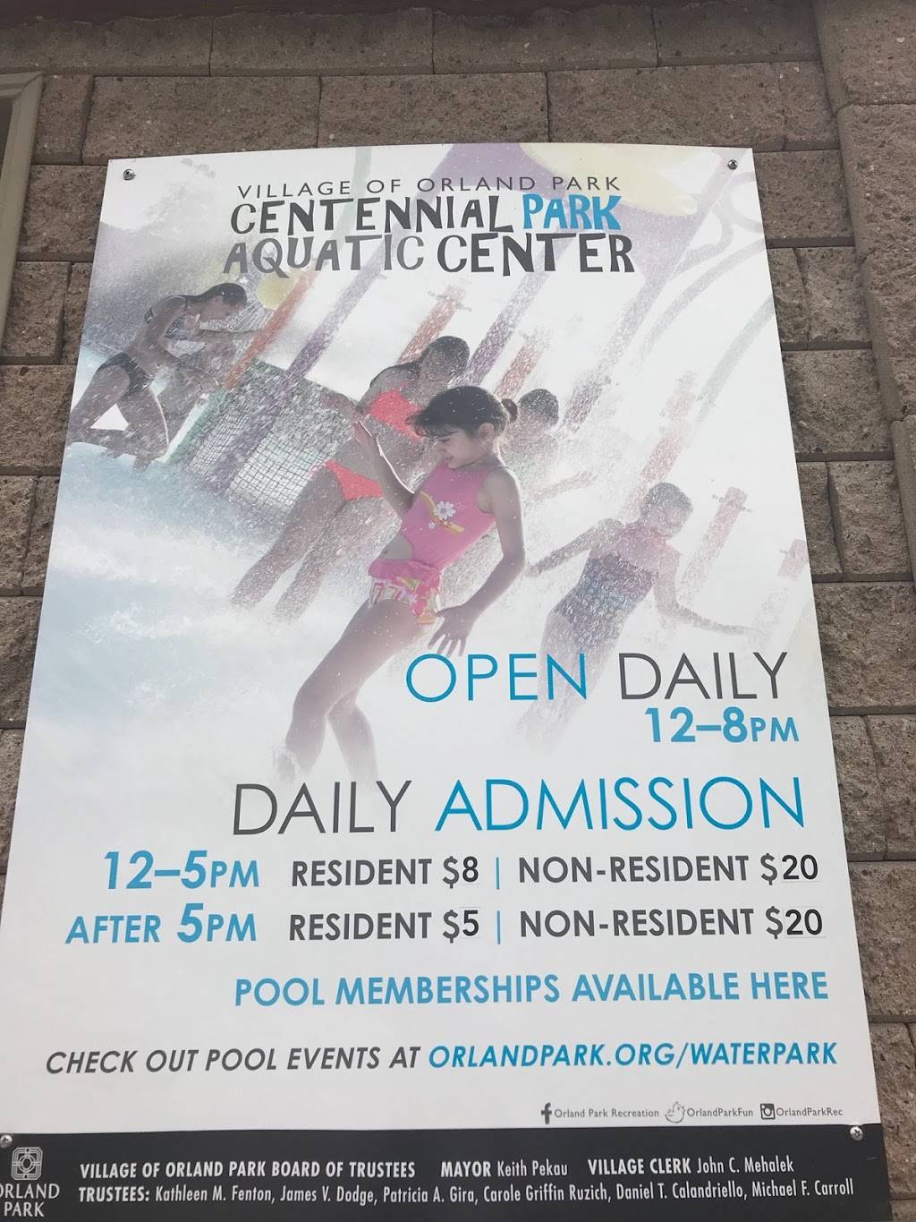 Centennial Park Aquatic Center | West Ave, Orland Park, IL 60462, USA