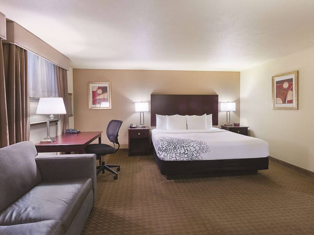 La Quinta Inn & Suites by Wyndham Portland NW | 4319 NW Yeon Ave, Portland, OR 97210, USA | Phone: (503) 497-9044