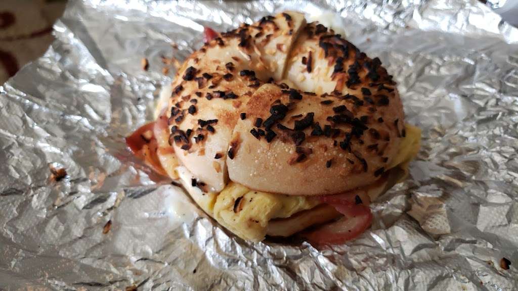 Pops Bagels | 184 Buck Rd, Holland, PA 18966, USA | Phone: (215) 357-3891