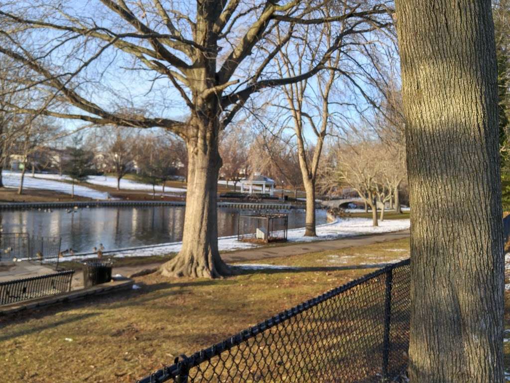 Halls Pond Park | 635-, 671 Nassau Blvd, West Hempstead, NY 11552, USA