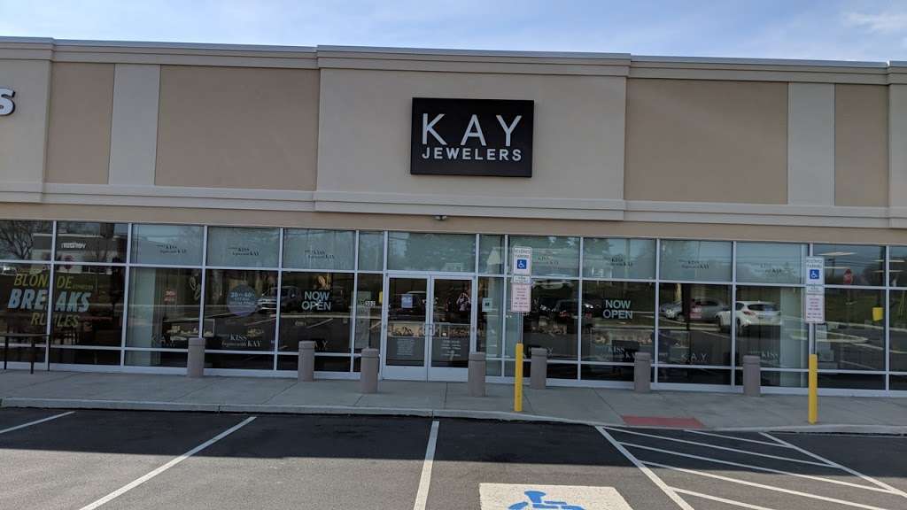 Kay Jewelers | 502 Commons Drive [P], Oxford, PA 19363, USA | Phone: (610) 932-1972