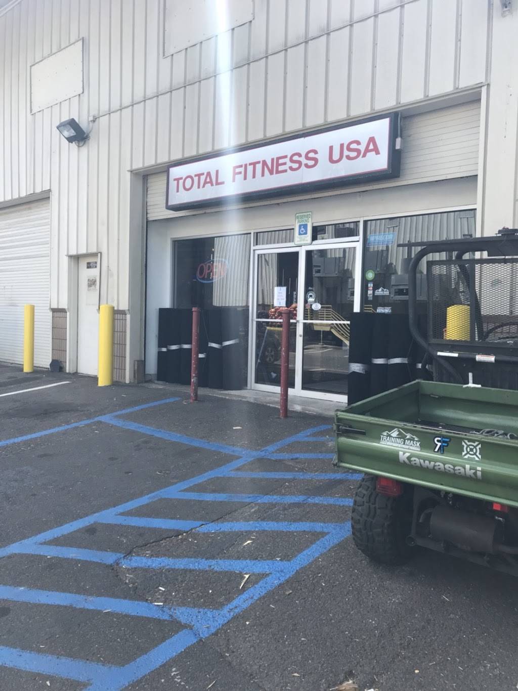 Total Fitness USA | 2312 Kamehameha Hwy Bldg C-1, Honolulu, HI 96819, USA | Phone: (808) 841-9525