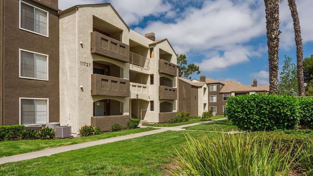 Carmel Terrace Apartments | 11540 Windcrest Ln, San Diego, CA 92128, USA | Phone: (858) 451-0316